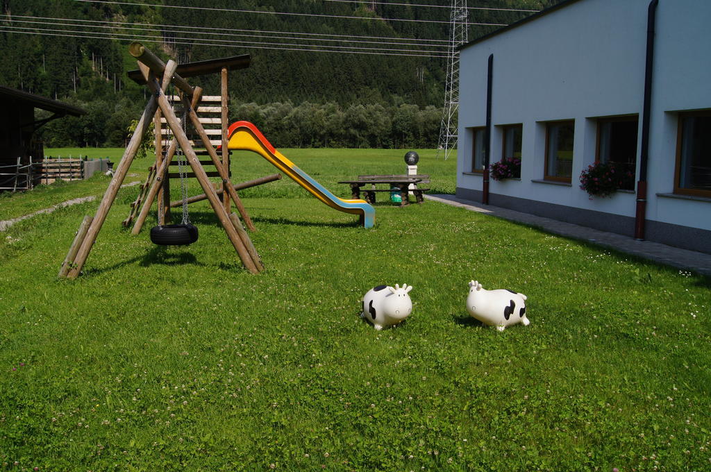 Apparthotel Stoanerhof Uderns Oda fotoğraf